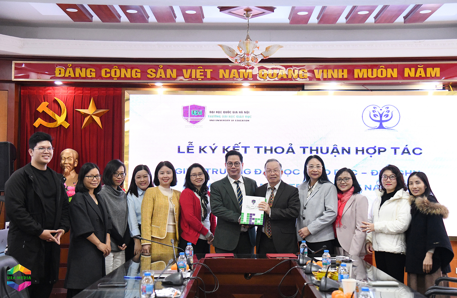 Lễ ký kết thỏa thuận hợp tác (MoU) giữa Trường Đại học Giáo dục – ĐHQGHN và Hội tâm lý trị liệu Việt Nam