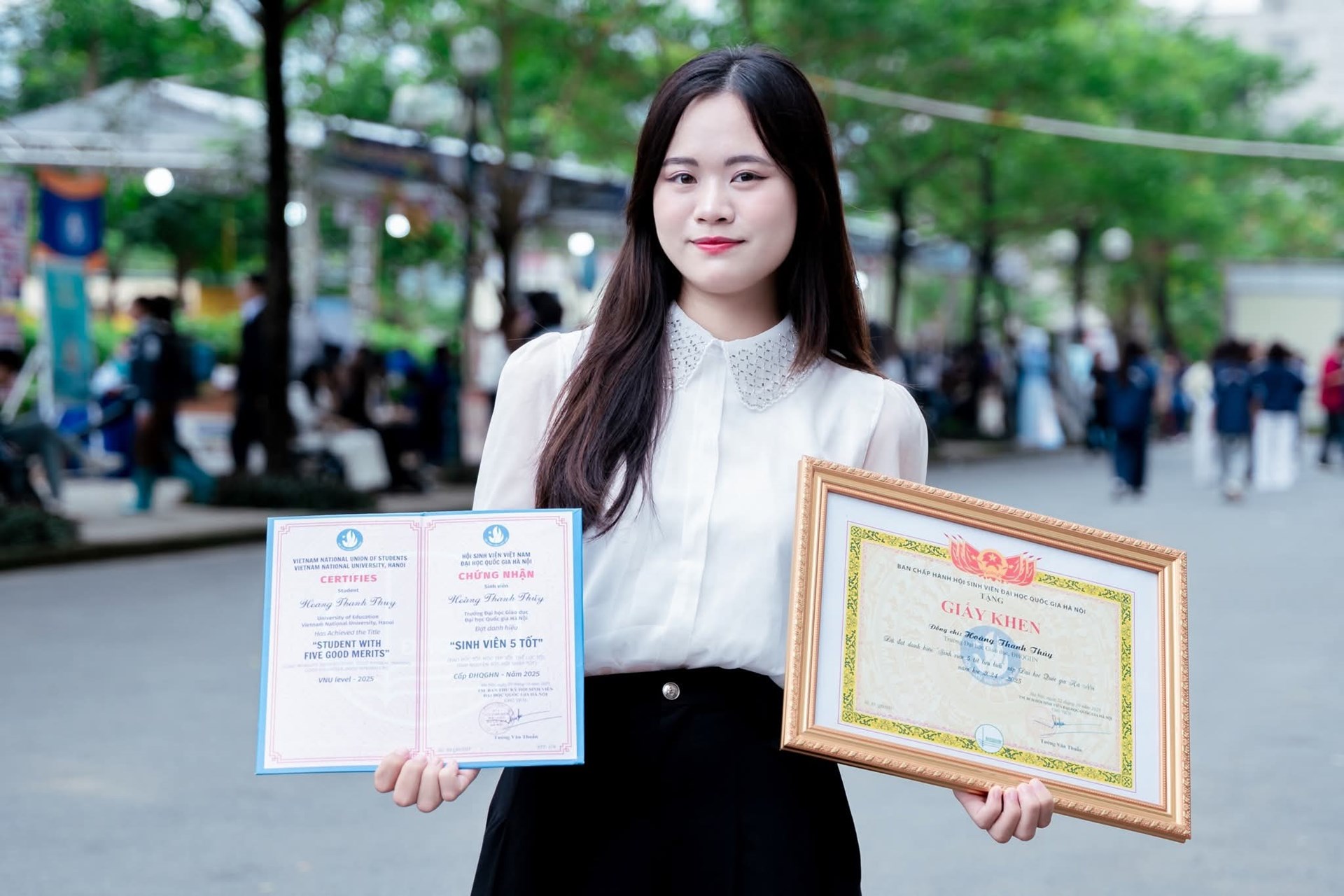 Sinh viên Hoàng Thanh Thúy và hành trình của sự kiên trì, hoàn thiện bản thân
