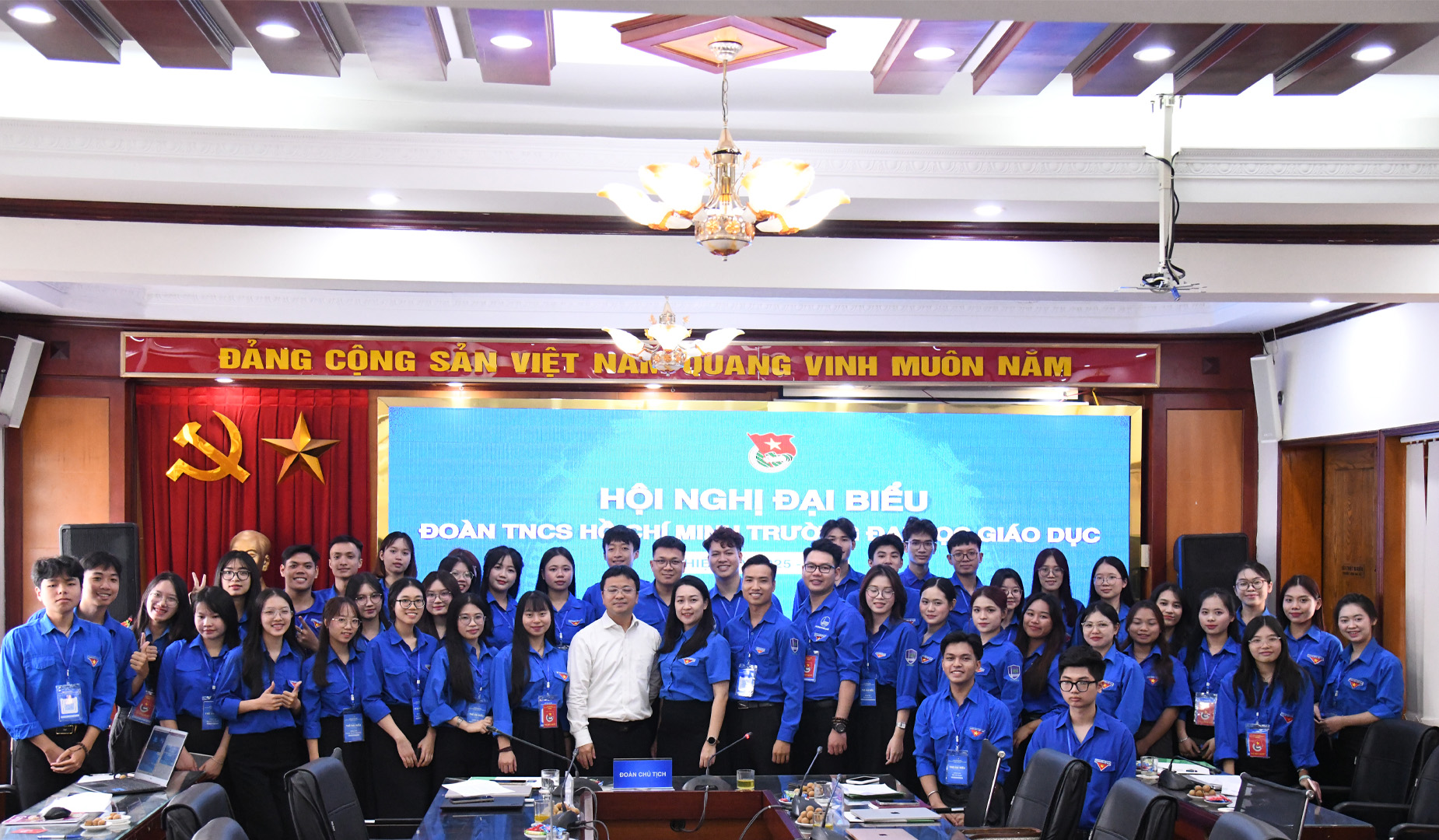 Tuổi trẻ Trường Đại học Giáo dục - ĐHQGHN: Tự hào truyền thống, vững bước tương lai