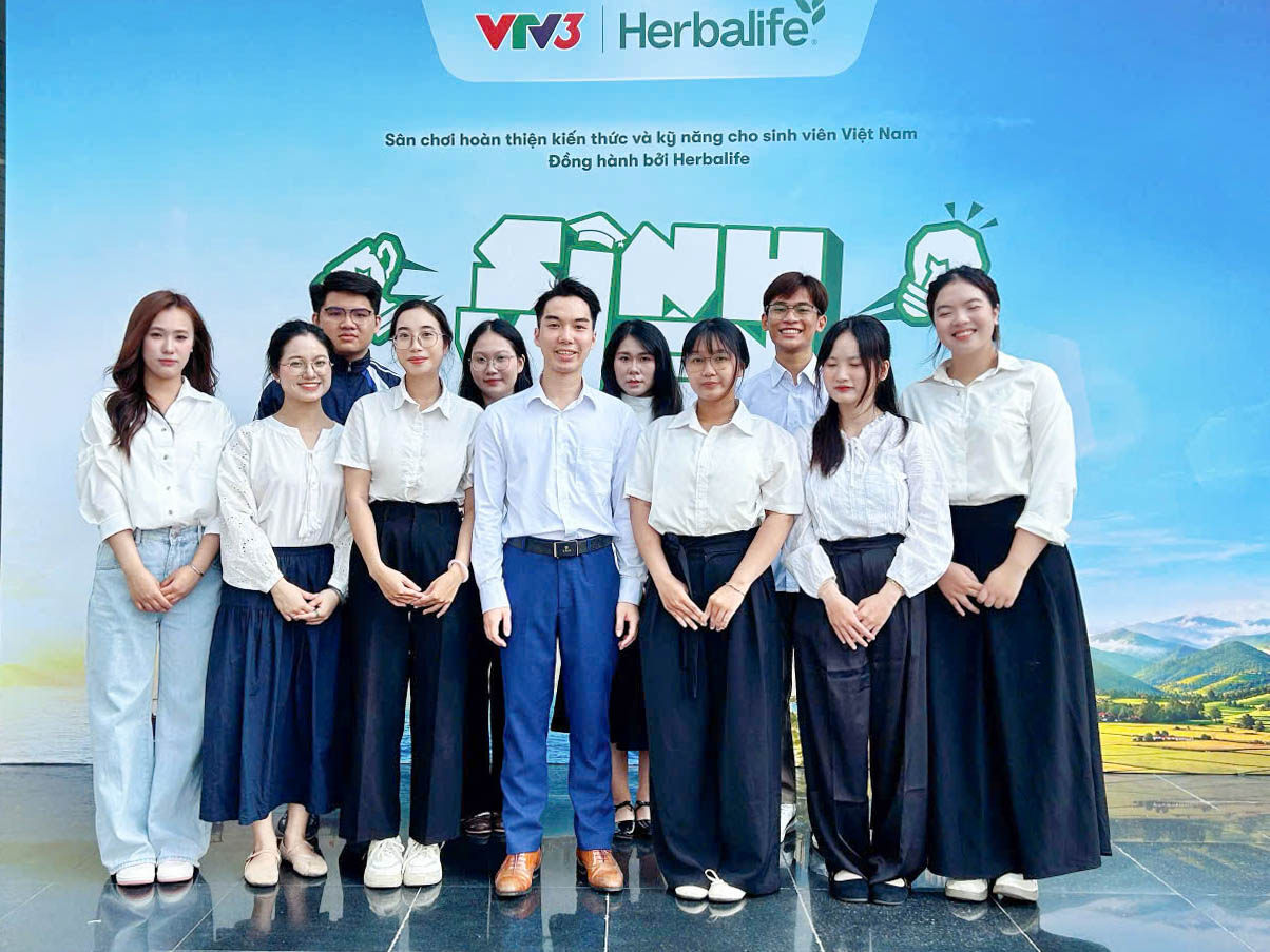 Sinh viên Trường Đại học Giáo dục lan tỏa thông điệp sống xanh tại "Sinh viên thế hệ mới 2026"