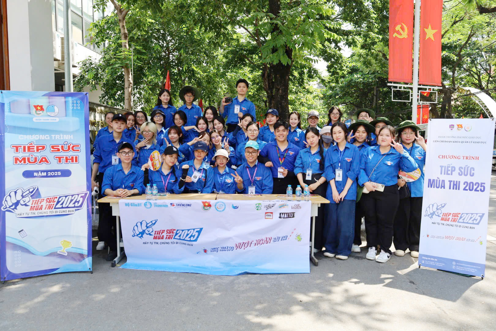 Sẵn sàng vì sĩ tử: Đoàn viên Trường Đại học Giáo dục đồng loạt ra quân Tiếp sức mùa thi 2025