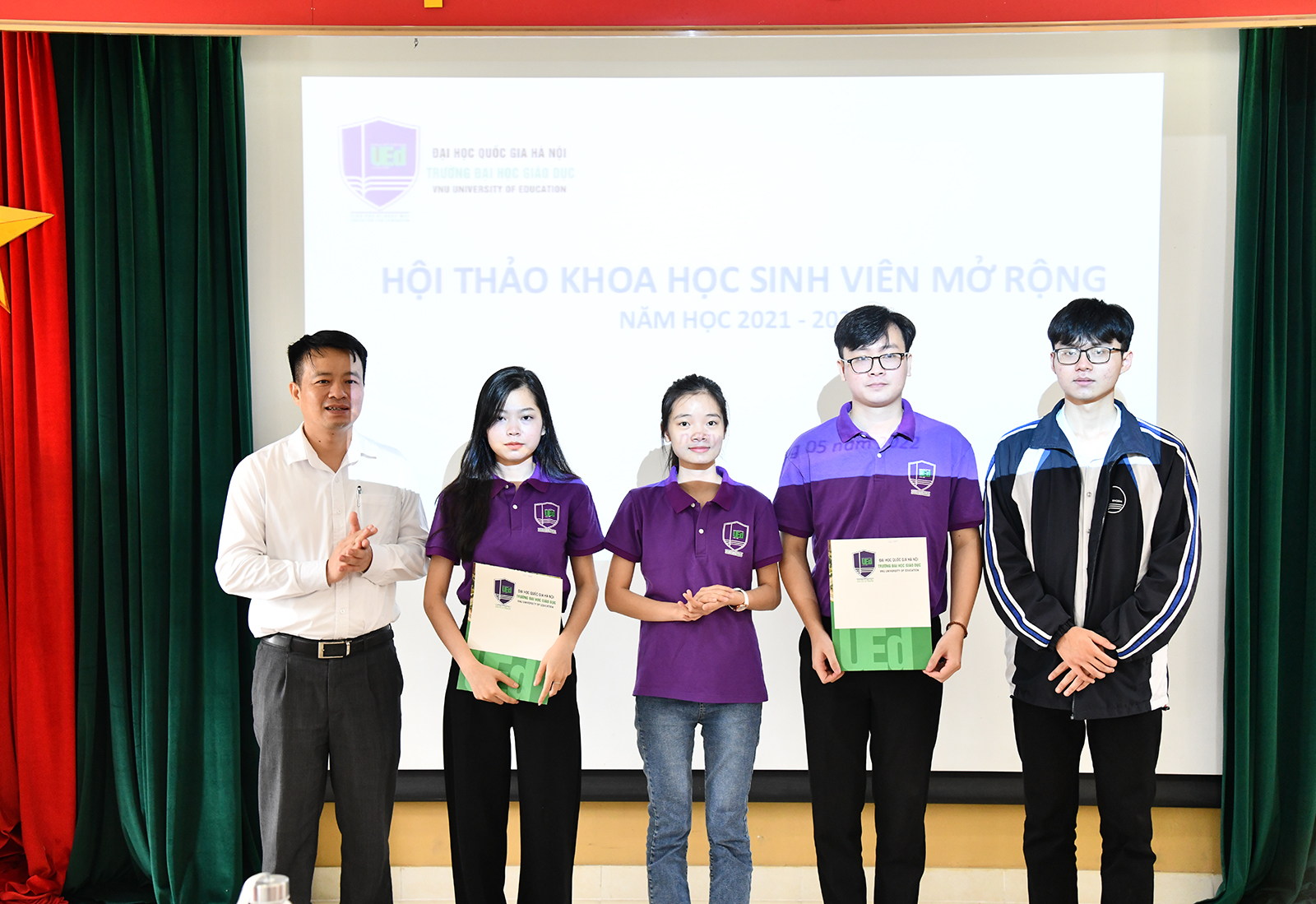 Hội thảo khoa học sinh viên mở rộng năm học 2021-2022